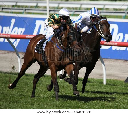 MELBOURNE - 13 marca: Rock Classic wyścigach, aby doprowadzić do wygrania Guineas korony w Flemington marca