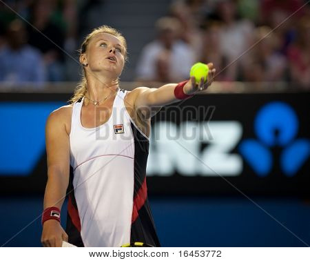 MELBOURNE - Januar 20: Vera Dushevina Russlands in ihre zweite Runde gegen Samantha Stosur von Aus