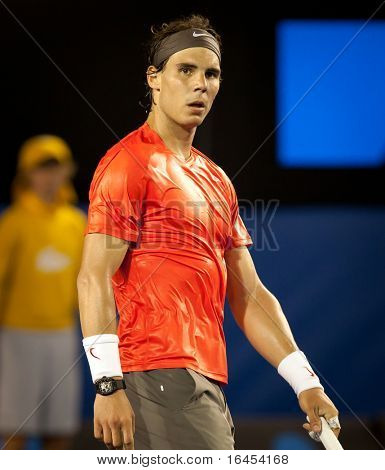 MELBOURNE - 22 gennaio: Rafael Nadal di Spagna nel suo terzo turno vittoria contro Bernard Tomic dell'Australia