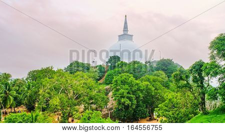 The Maha Seya Stupa