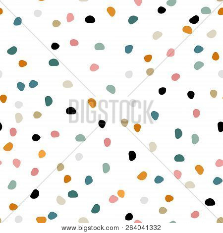 Semless Hand Drawn Pattern With Colorful Dots. Abstract Childish Texture For Fabric, Textile, Appare