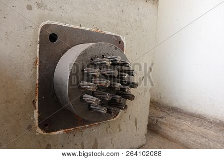 Post Tension Syetem ; Strengthen (reinforced Concrete) By Applying Tension To The Reinforcing Rods A