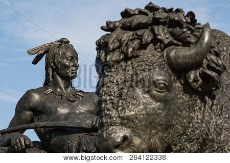 Philadelphia, Usa - September 19, 2018: George Washington Monument In Philadelphia. The Statue Desig