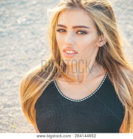 Model With Natural Lips. Sexy Close Up Portrait Of Beautiful Female Model With Beautiful Eyes On The