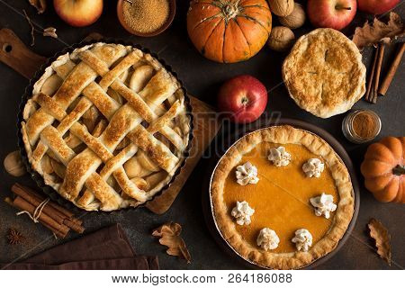 Thanksgiving Pumpkin And Apple Pies