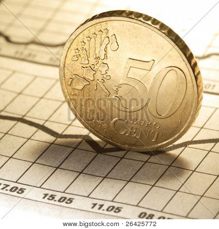 centesimo di euro su carta di giornale