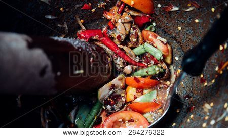 Papaya Salad Or Papaya Pok Pok (som Tum)