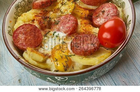 Hungarian  Rakott Krumpli
