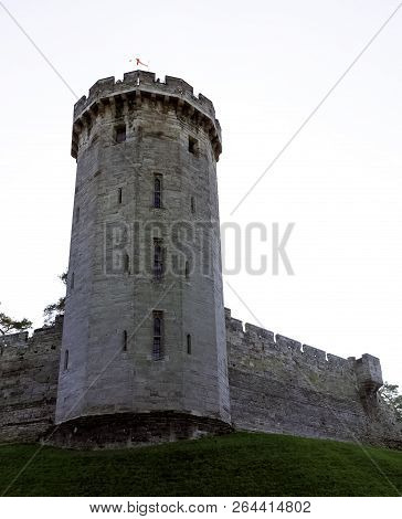 Warwick, Uk - October 21: Picture Of Warwick Castle - Guys Tower On October 21, 2018 In Warwick, War