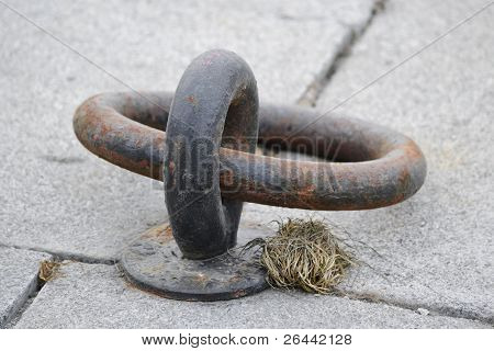 오래 된 선박 부두 (기둥)