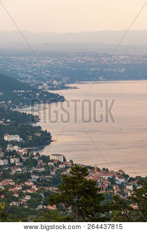 Sunset Above The Adriatic Sea Bay In Norhtern Croatia. Istria Is The Largest Peninsula In The Adriat