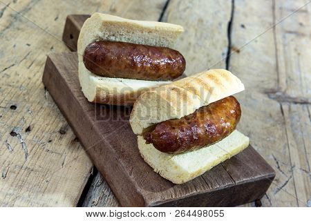 Sandwiches With Grilled Sausages