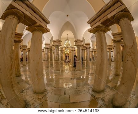 Washington Dc, Usa - September 4, 2018: Colonnade In The Interior Of The  United States Capitol Buil