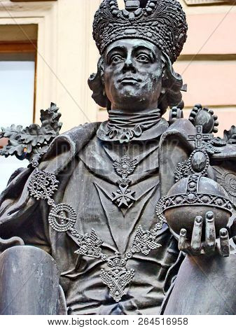 St.petersburg, Russia - Sept 12, 2018: Monument To The Russian Tsar Pavel I In The Mihajlovsky Lock.