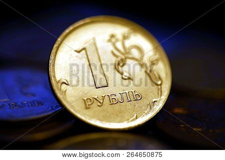 Obverse Of Coin One Russian Ruble, New Russian Coin - One Rouble, Russian Ruble On The Coin Backgrou