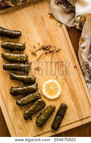 Zeytinyagli Yaprak Sarma / Stuffed Graped Leaves With Olive Oil