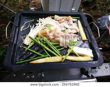 Meal Pork And Vegetable Bbg Grilled For Camping