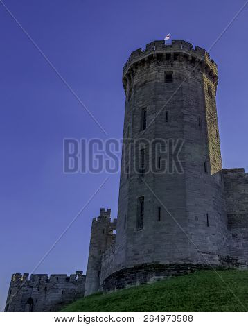 Warwick, Uk - October 21: Picture Of Warwick Castle - Guys Tower On October 21, 2018 In Warwick, War