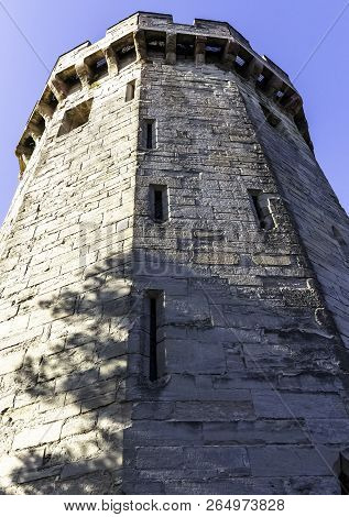 Warwick, Uk - October 21: Picture Of Warwick Castle - Guys Tower On October 21, 2018 In Warwick, War