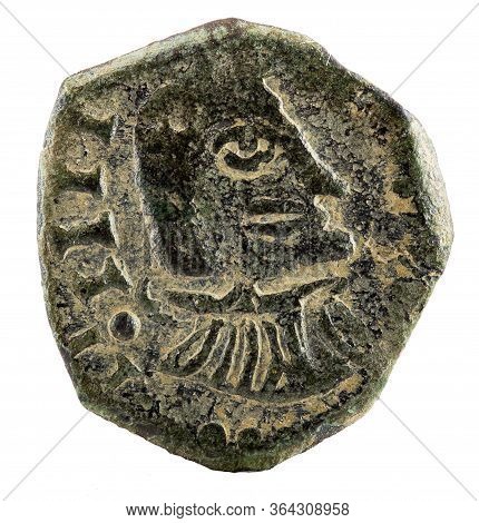 Ancient Copper Coin Of The Spanish King Felipe Iv. Obverse.