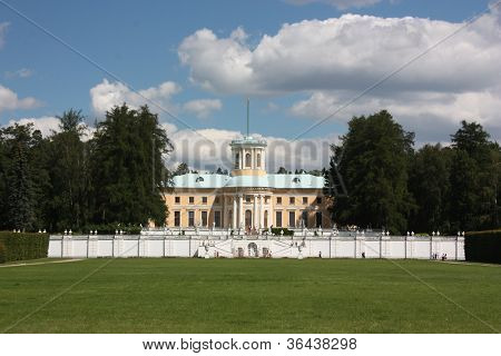 Moscow region. Muzeum nieruchomości Arkhangelskoe. Pałac.