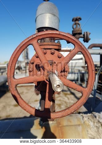 Manual Fittings For Opening Or Closing The Pipeline