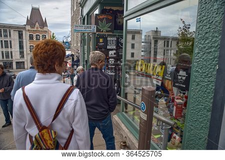 Quebec City, Canada September 23, 2018: The Streets Of The Historic Quebec City, Rue Petit Champlain