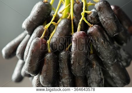 Sweet Sapphire Grapes From Califonia.