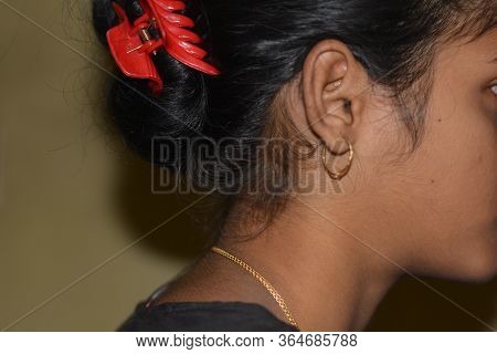 Panchita, Bongaon, North 24 Parganas, West Bengal, India, 8th Oct., 2019: Close Up Of A Indian Teena
