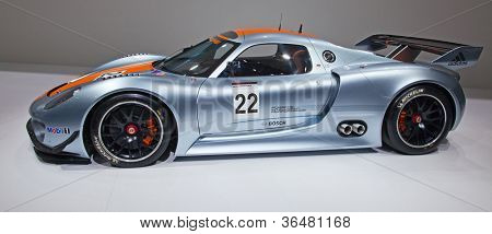Genève - 8 marts: The Porsche 918 RSR udstillet på 81 International Motor Show Palexpo-Genève
