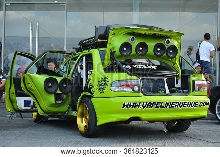 Pasig, Ph - Nov 17 - Mitsubishi Lancer At Vapin Wheels Car Show On November 17, 2018 In Pasig, Phili