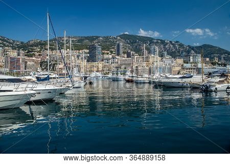 Monaco, Monte-carlo, 06 August 2018: Tranquillity In Port Hercules, Is The Parked Boats, Sunny Day, 