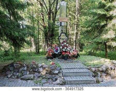 Monument To The Scout Group 