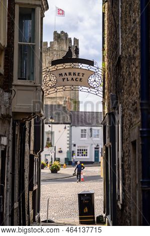 Richmond, North Yorkshire, Uk August 3, 2020: Traditional Decorative Wrought Iron Sign For Richmond 