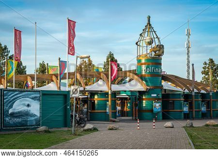 Harderwijk, Province Gelderland, The Netherlands, 22.10.2022, Entrance To Dolfinarium Harderwijk, A 