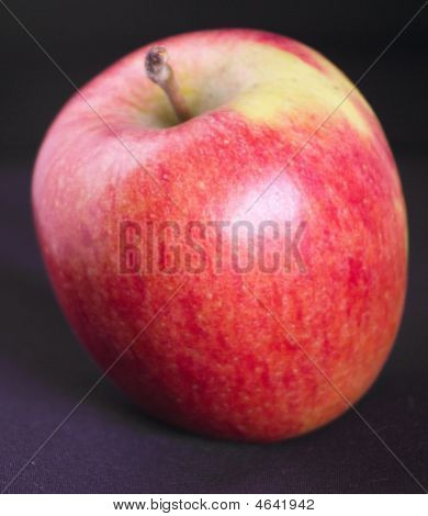 Braeburn Apple