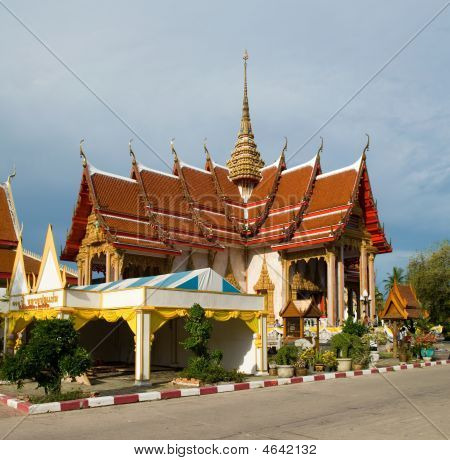 Wat Chalong Temple Pagoda