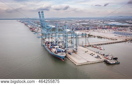 Klang, Malaysia - September 25, 2022: Cranes At The Port Klang Near Kuala Lumpur. Container Crane At