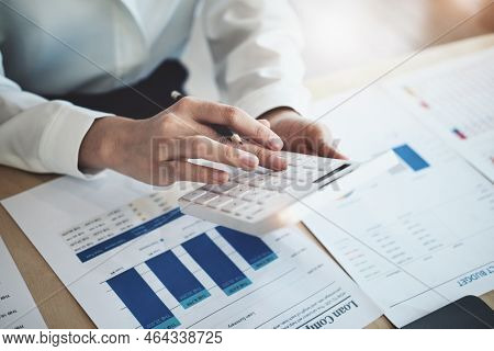 Auditors Use Budget Document Calculators To Find Annual Budget Disbursement Errors