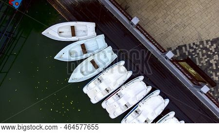 Russia, Stavropol Territory, Zheleznovodsk, September 10, 2022, Resort Lake In Zheleznovodsk, Founta