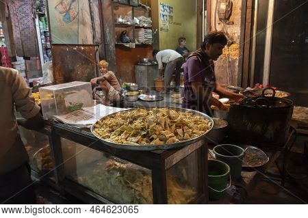 Jodhpur, Rajasthan, India - 19.10.2019 : Nimki, Popular Indian Street Food Is Being Sold At Famous S