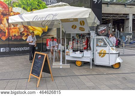 Budapest, Hungary - July 31, 2022: Mobile Italian Caffe Vergnano In Front Of Westend Shopping Mall A