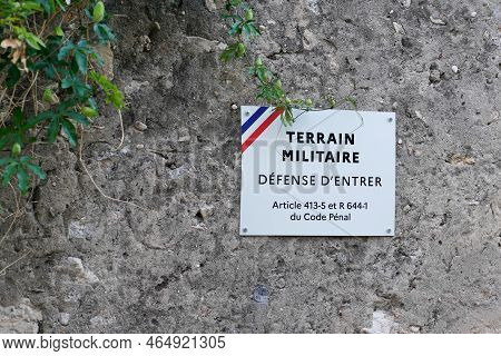 Bayonne , Aquitaine  France - 11 01 2022 : French Terrain Militaire Board Logo Brand And France Text