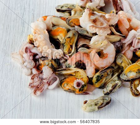 Raaka Mixed Seafood