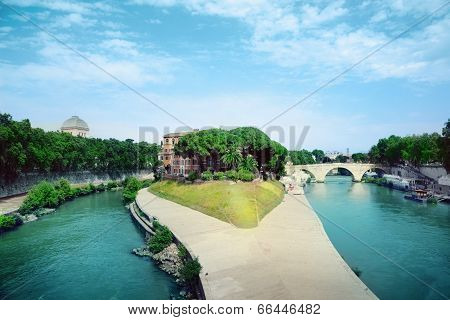 Tiberina Island
