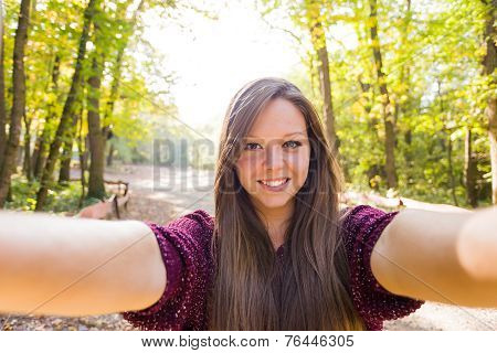 Selfie Girl