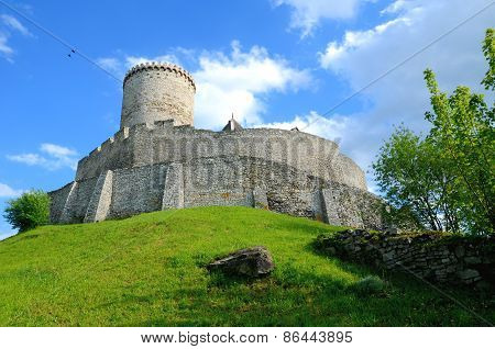 Castle B?dzin in Poland