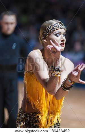 Minsk, Belarus-february 14,2015: Professional Dance Couple Of Divtsov Dmitrii And Gribkova Mariya Fr