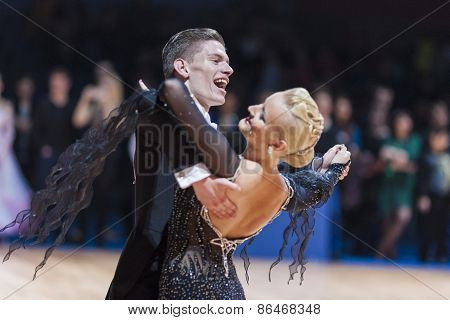 Minsk, Belarus-february 14, 2015: Unidentified Professional Dance Couple Performs Youth-2 Standard E
