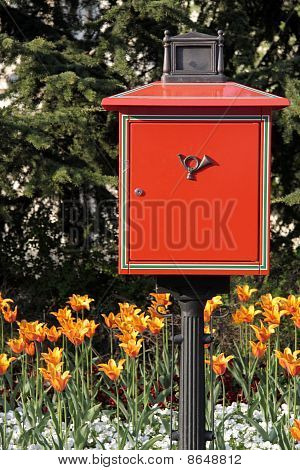 Rød Letterbox